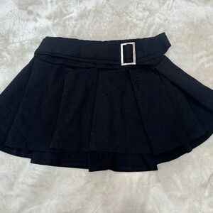black mini skirt